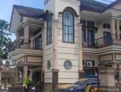 KPK Geledah 2 Rumah di Kaltim Temukan 4 Unit Brankas Berisi Dokumen Terkait IUP
