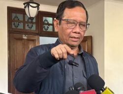Mahfud MD Kembali Soroti Kasus Pagar Laut Tangerang, Duga Ada Beking dari Atas