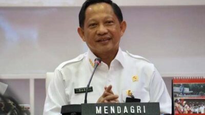 Rapat Bersama Kepala Daerah, Tito Karnavian Pastikan Pengangkatan CPNS dan PPPK Selesai pada Juni dan Oktober 2025