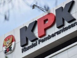 KPK Geledah Kantor Dinas PUPR Riau, Sita Sejumlah Barang Bukti