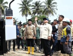 Kunjungan ke Aceh, Prabowo Pastikan Utang KUR Petani Terdampak Bencana di Sumatra Dihapus