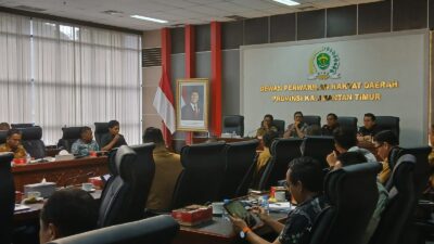 Komisi III DPRD Kaltim menggelar Rapat Dengar Pendapat (RDP) tentang dugaan pelanggaran izin CV Zen Zay di Sungai Kandilo. (IST)