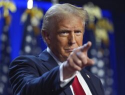Ingin Kuasai Greenland, Trump Ancam Kenakan Tarif ke Negara yang Menolak