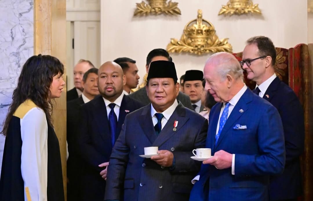 Presiden Republik Indonesia, Prabowo Subianto, yang melakukan pertemuan resmi dengan Raja Charles III di London