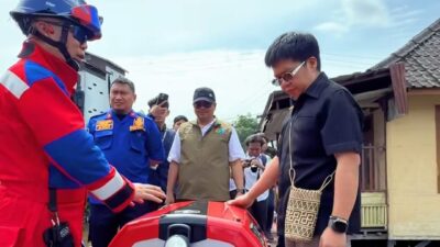 Wakil Bupati Kukar, Rendi Solihin, meninjau langsung kesiapan sistem hydrant kering