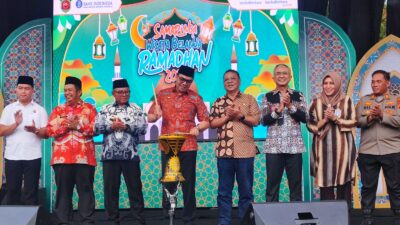 Wali Kota Samarinda Andi Harun secara resmi membuka wisata belanja ramadan 2026