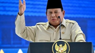 Presiden Prabowo Subianto menegaskan Indonesia tidak akan ikut pakta militer mana pun
