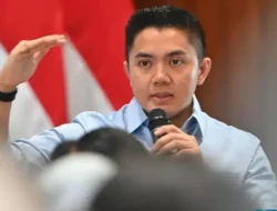Seskab Teddy Tegaskan Arahan Presiden Soal Transparansi Pemulihan Bencana Sumatera