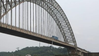 Kapal SPOB Bersandar di Jembatan Mahulu, KSOP Tegaskan Bukan Tabrakan