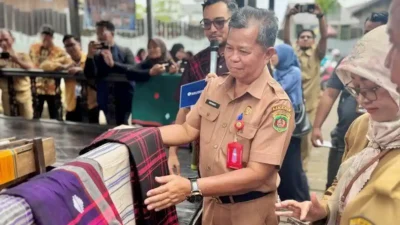 Kampung Tenun Disiapkan Jadi Magnet Wisata, Marnabas: Kita Harus Perkuat Branding Samarinda