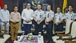 Wali Kota Samarinda, Andi Harun menerima audiensi Kepala Kantor Imigrasi Kelas I TPI Samarinda, Misnal Ariyanto.