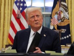 Trump Ancam Tarik Amerika Serikat dari NATO