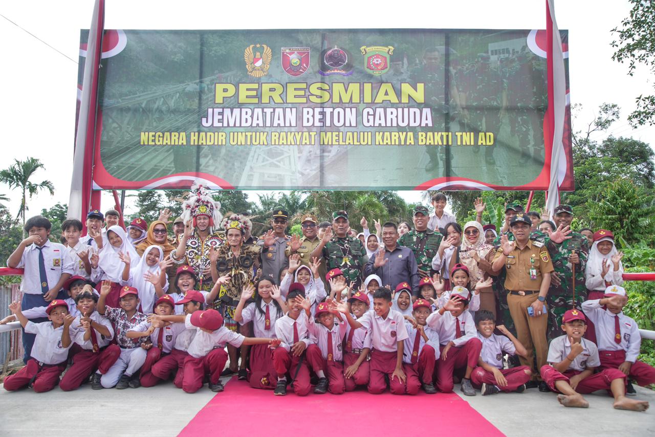 Peresmian Delapan Jembatan Beton Garuda