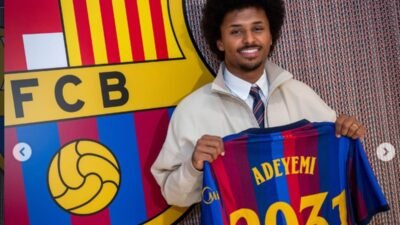 Karim Adeyemi gabung dengan Barcelona