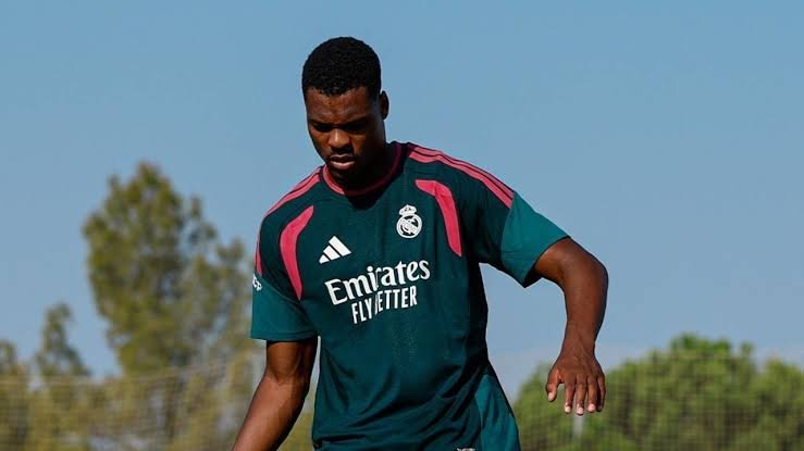 Pemain anyar Real Madrid Denzel Dumfries
