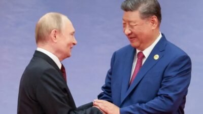 Presiden Rusia Vladimir Putin bertemu Presiden China Xi Jinping