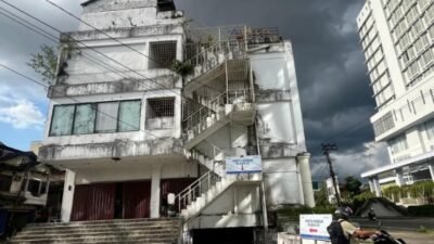 Gedung Plaza 21 yang berpotensi jadi kantong parkir di Citra Niaga