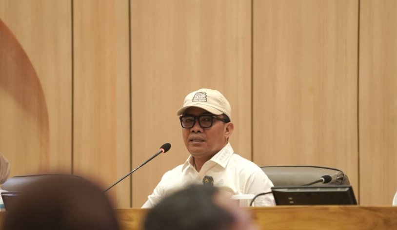 Andi Harun dalam konferensi pers di Ruang Mangkupelas, Balai Kota Samarinda, Rabu (9/9/2026).