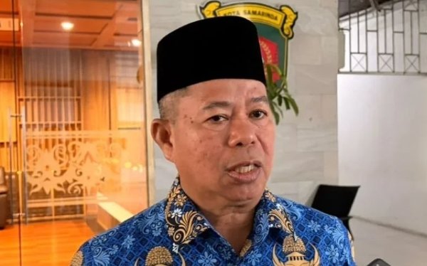 Asisten II Sekretariat Daerah (Setda) Kota Samarinda, Marnabas Patiroy