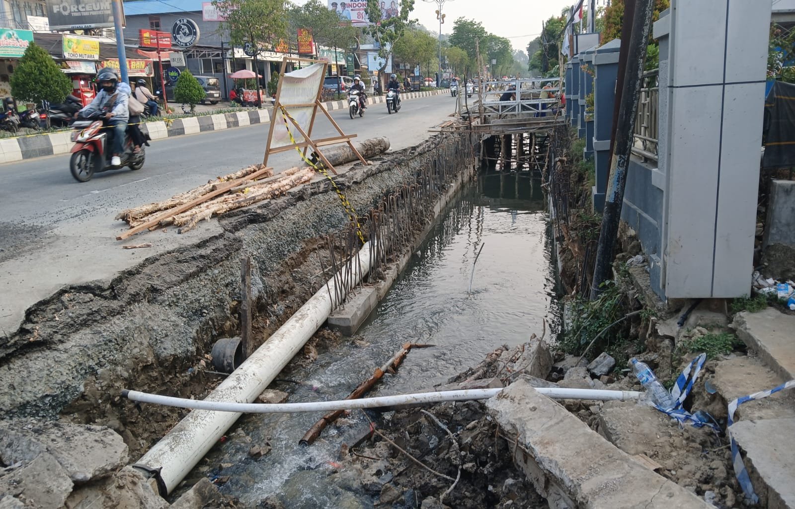 Foto pembenahan drainase di Kota Samarinda sebagai upaya untuk mencegah banjir (ist)