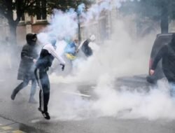 Demo Kenaikan Biaya Hidup di Belgia Berujung Rusuh, Fasilitas Umum Dibakar