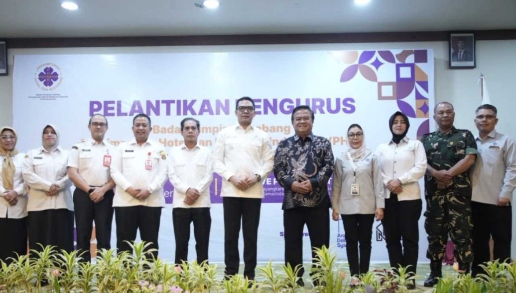 Wali Kota Samarinda, Andi Harun menghadiri Pelantikan Badan Pengurus Cabang Perhimpunan Hotel dan Restoran Indonesia (BPC PHRI) Kota Samarinda