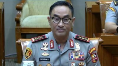 Kapolri Jenderal Suyudi Ario Seto