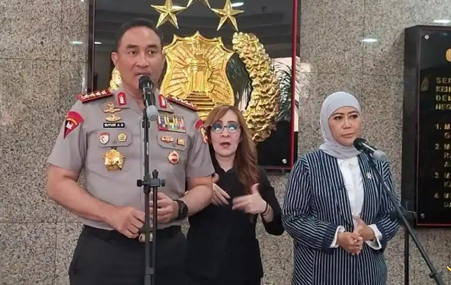 Kapolri Jenderal Suyudi Ario Seto menerima audiensi Menteri Komunikasi dan Digital (Menkomdigi) Meutya Hafid di Gedung Utama Mabes Polri, Jakarta Selatan, Selasa (27/10/2026).